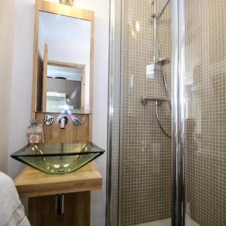 4 Pers. Avec Balcon Face A L'aiguille Du Midi, Chamonix, Parking & Services Inclus - Fr-1-343-210 Апартаменти